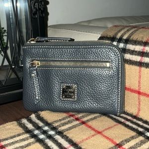 Dooney and bourke card holder